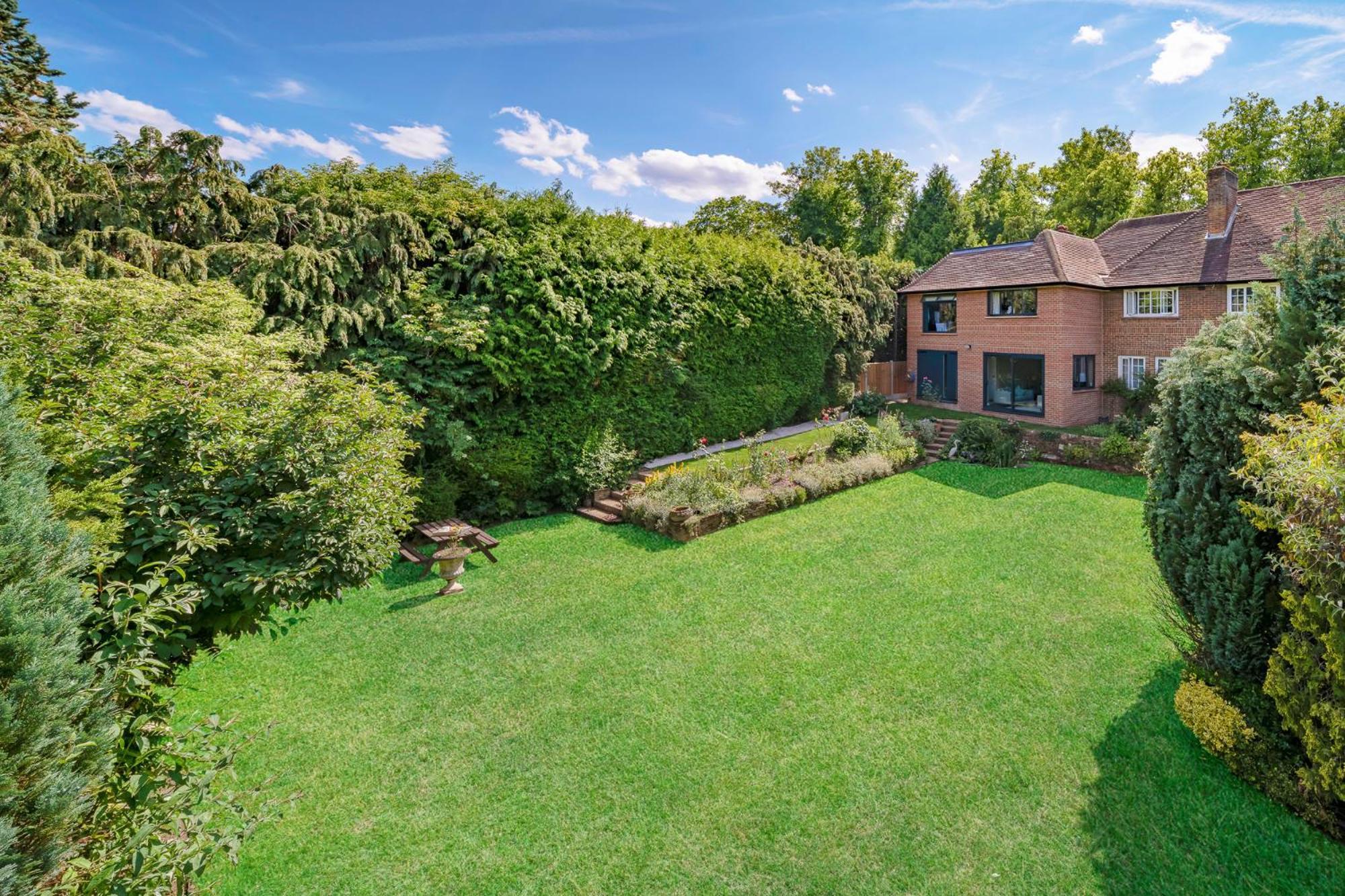 ホテル Westleigh Ashtead エクステリア 写真