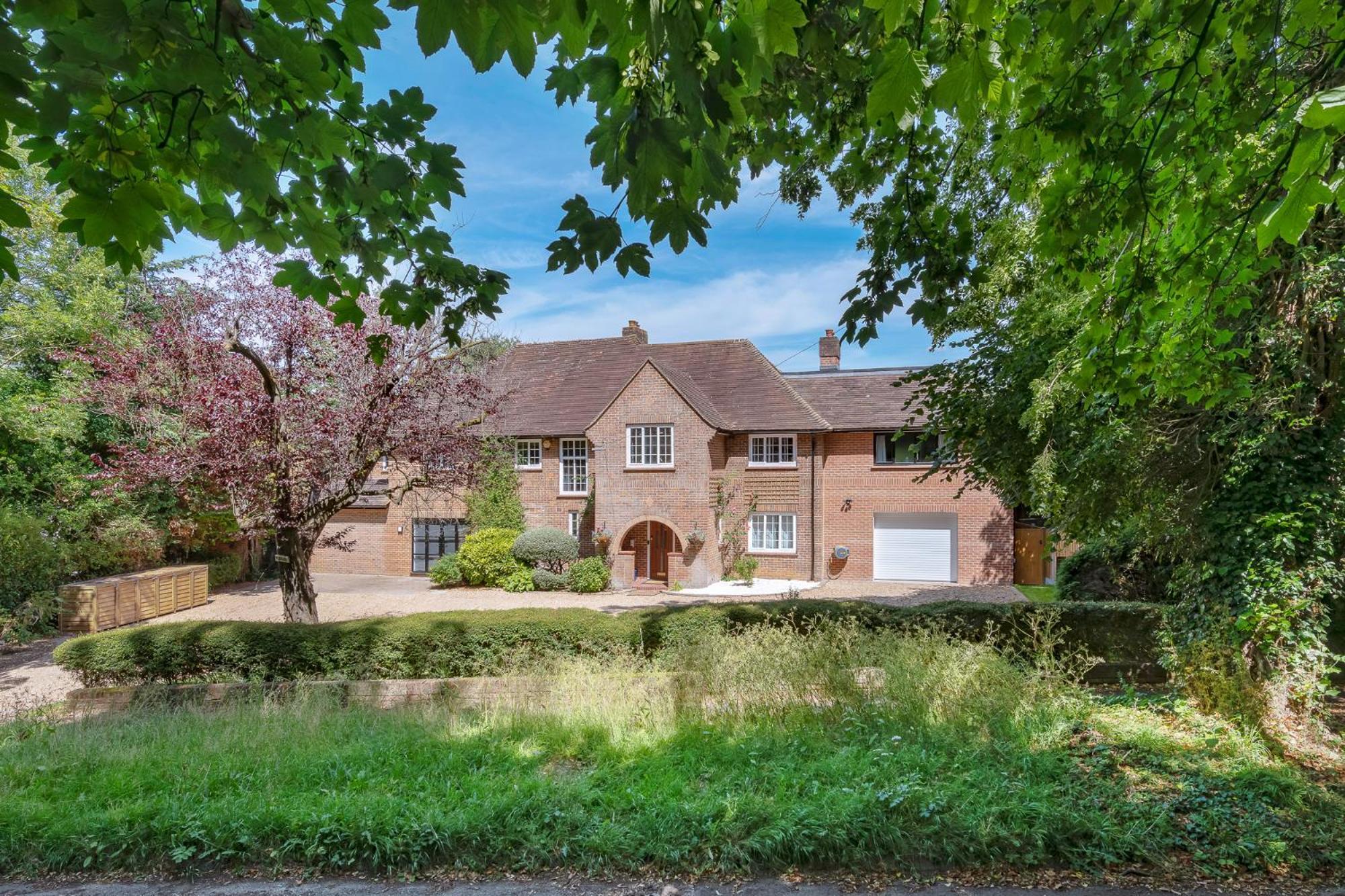ホテル Westleigh Ashtead エクステリア 写真